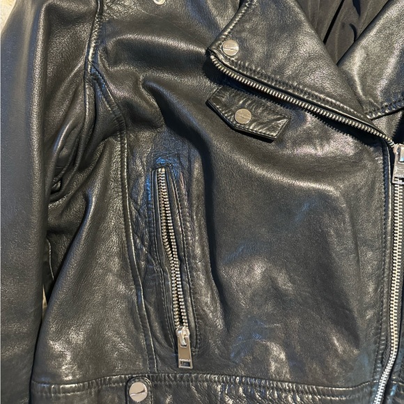 Lamarque cropped leather jacket - Picture 10 of 13